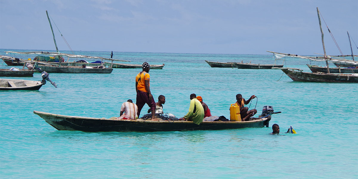Retour de pecheurs à Zanzibar